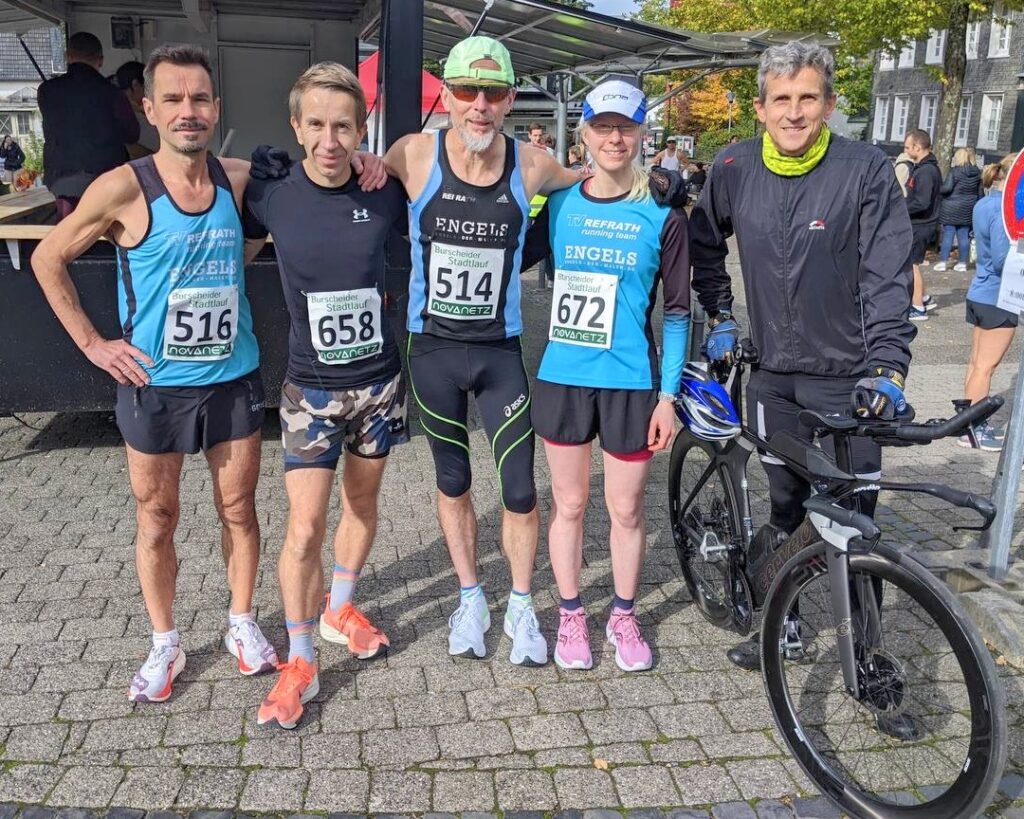 2024-10-06 Burscheider Stadtlauf - zufriedenen TVRler
