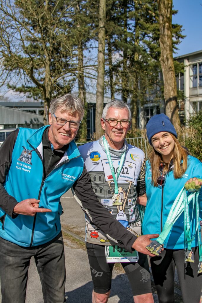 2025-03-16 - 51. Köfo-Marathon - Medaillen im Ziel 1